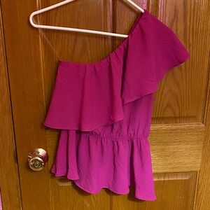 Gilli Pink One-Shoulder Ruffle Top